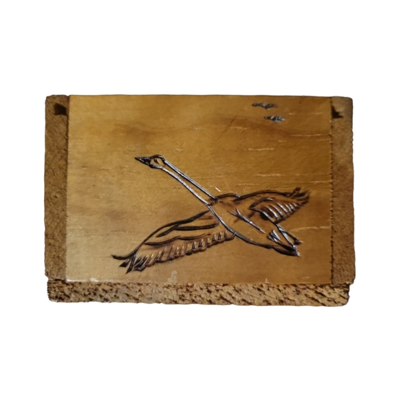 Vtg Hand Crafted Wooden Trinket Stash Box Slide Lid Hummingbird Duck Goose Birds - Picture 5 of 7